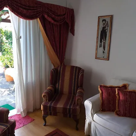 Casa de Férias Buganvilliahouse *