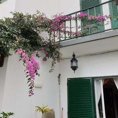 Casa de Férias Buganvilliahouse Ponta Delgada