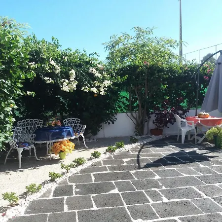 Buganvilliahouse Casa de Férias Ponta Delgada
