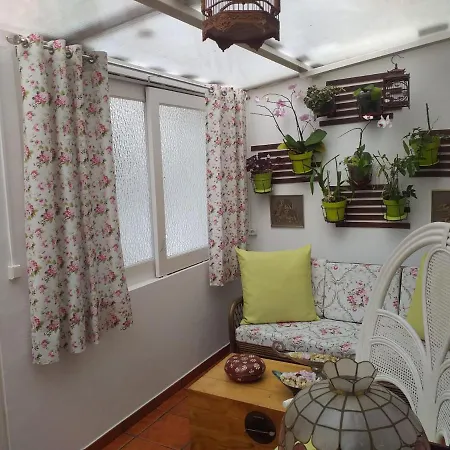 Buganvilliahouse Casa de Férias Ponta Delgada